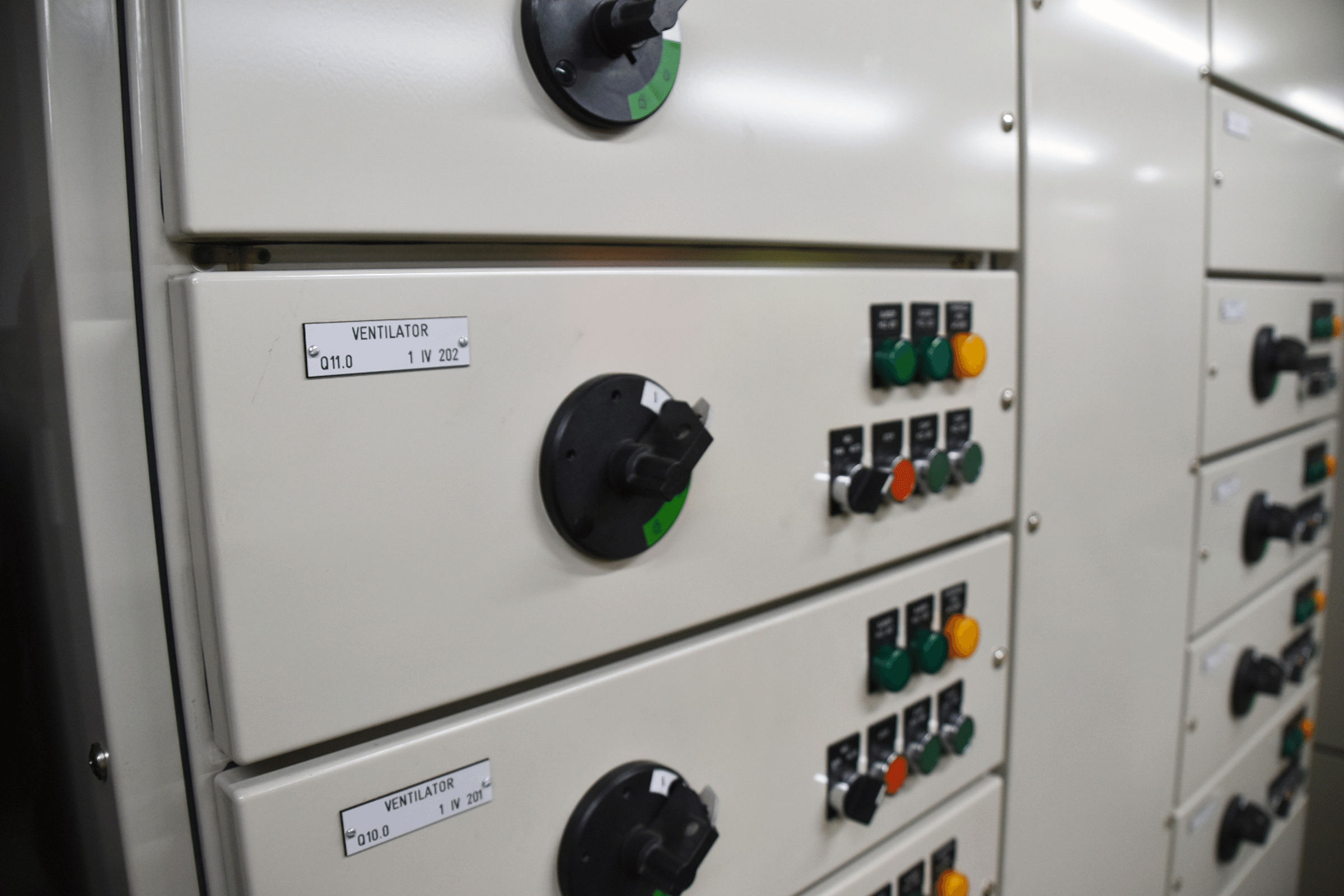 Fixed Functional Unit closeup: Modular switchboards by Logstrup
