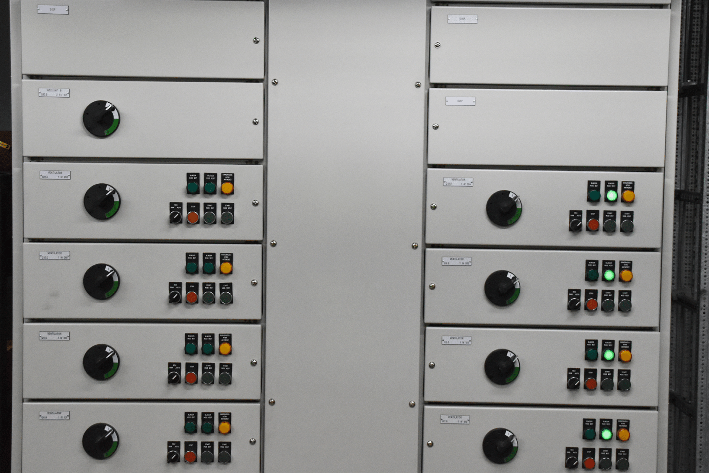 Fixed Functional Units in Logstrup's Low Voltage Switchbord