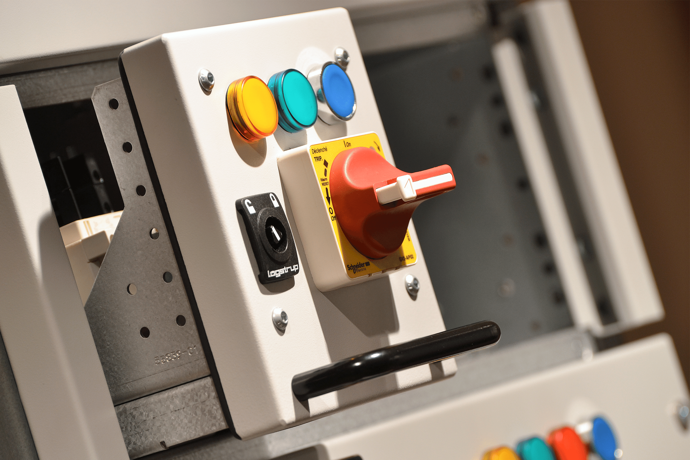 Mini-withdrawable units. Switchboard and Switchgear