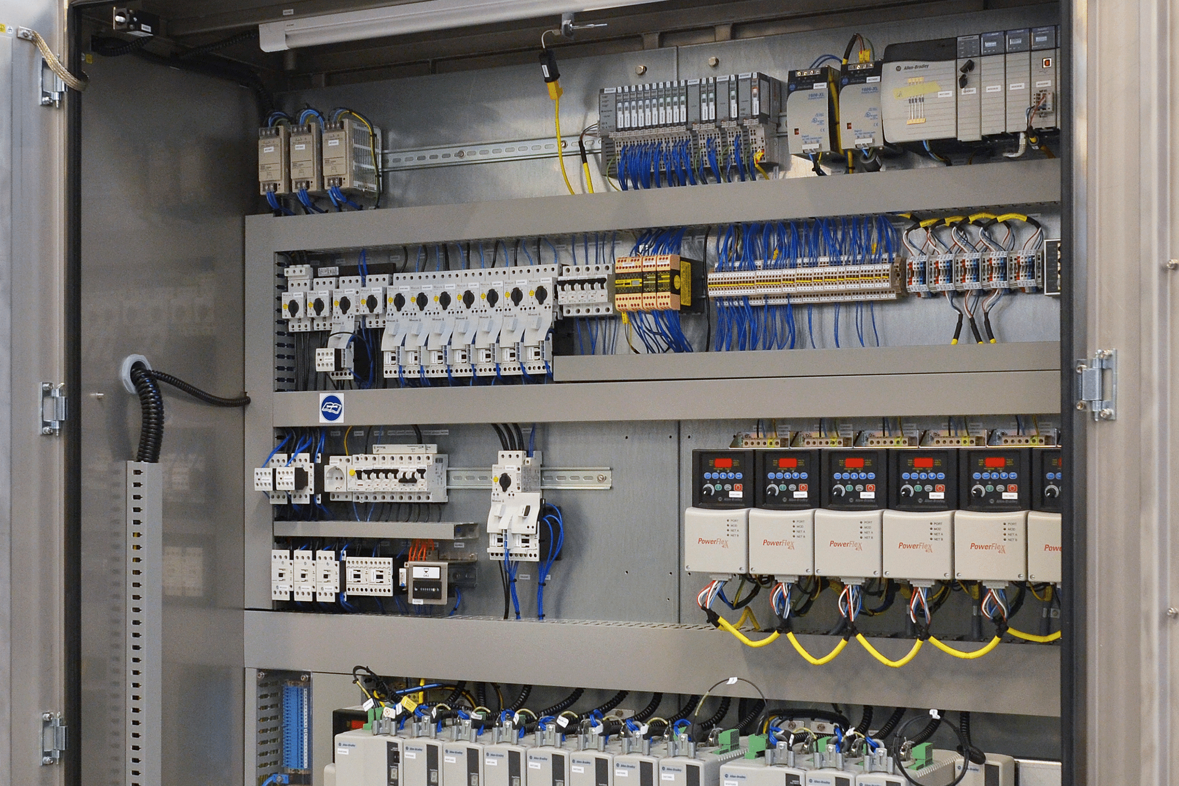Withdrawable units. Cabelsection in Logstrup's low voltage electrical Switchboard