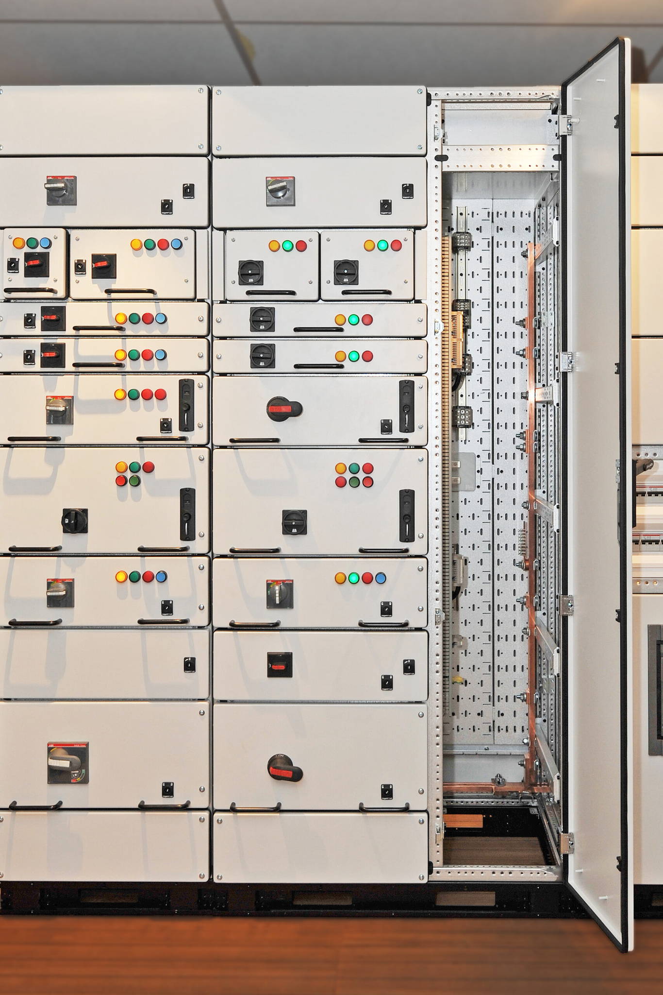 Image positive du standard téléphonique de Logstrup, de WDU et d'autres, Cabelsection
