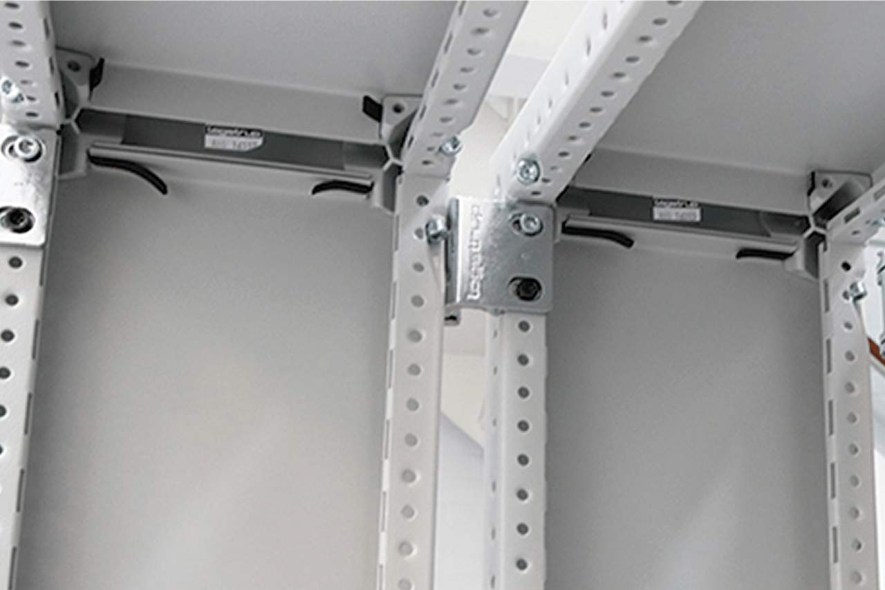 Logstrup-Schaltanlagen mit einem hochwertigen Grundrahmen mit Hebeöse